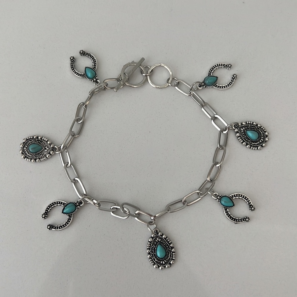 Cute Turquoise Women's Bracelate